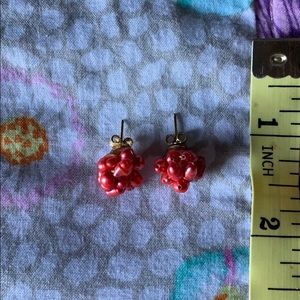 Pearl earrings in gold